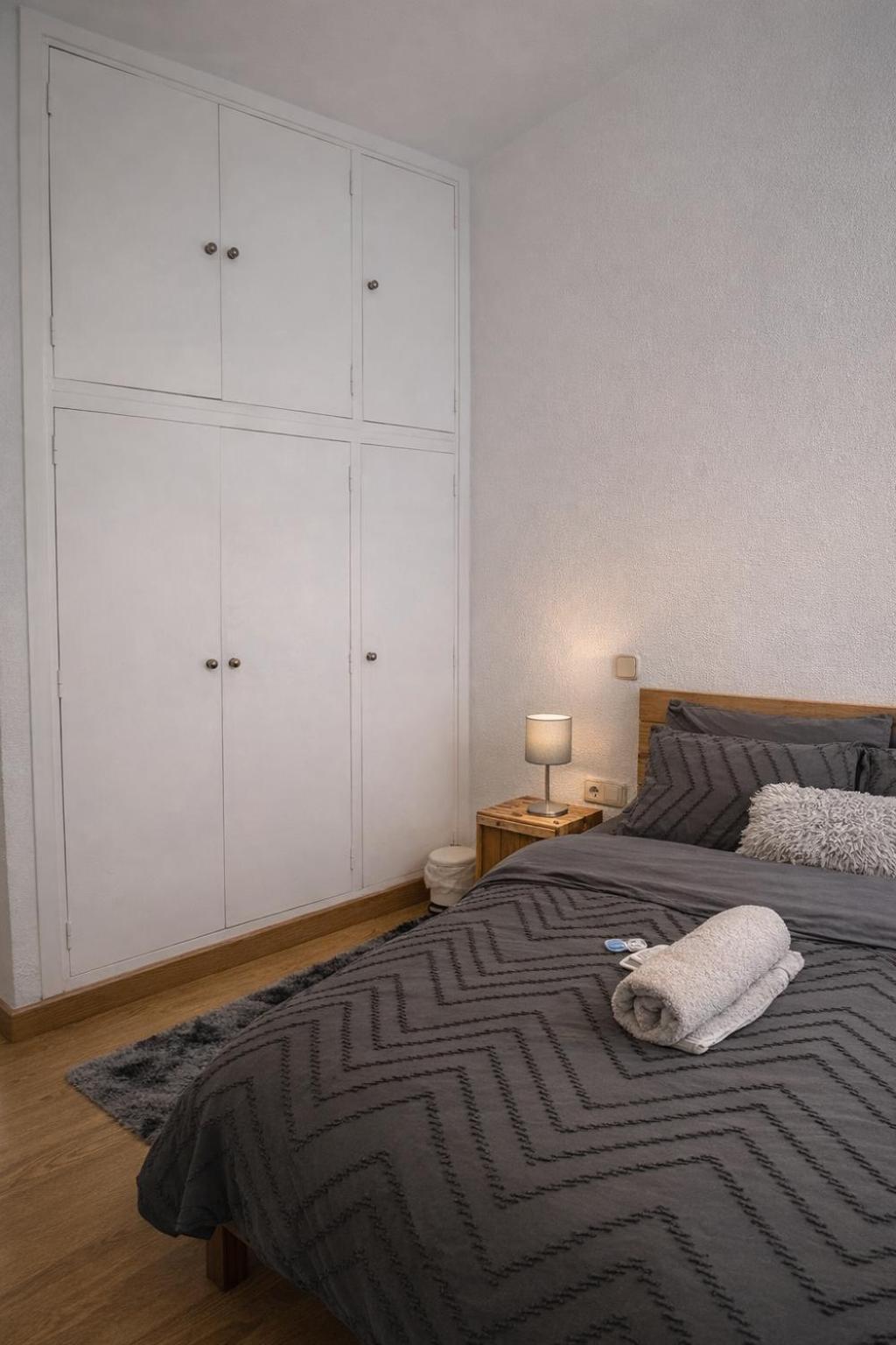 Madrid Room Sol Center — Photos 3